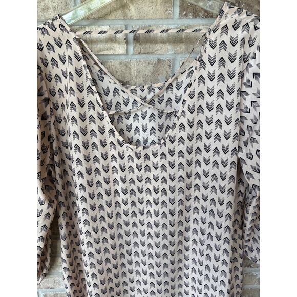 Torrid Floral Shirts Lot Womens Plus Size 3X 3 Sleeveless Tops Comfy Blouse - Picture 5 of 12